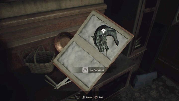 Drugą głowę odnajdziesz w Pokoju rekreacyjnym na piętrze - Resident Evil 7: Główny hall - solucja - Resident Evil 7 - poradnik, solucja