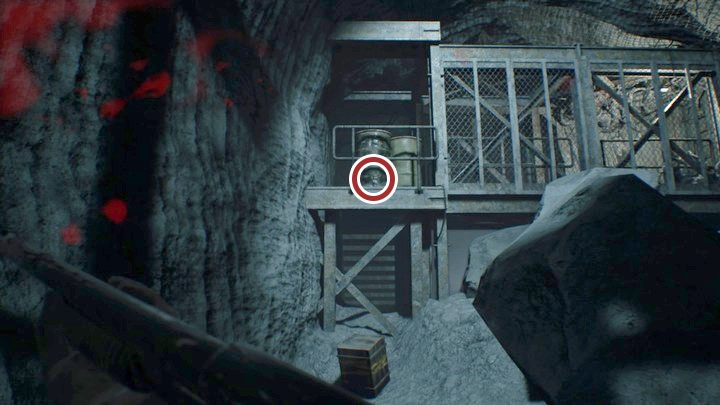 Druga figurka, przed laboratorium - Resident Evil 7: Kopalnia soli (Salt Mine) - solucja - Resident Evil 7 - poradnik, solucja