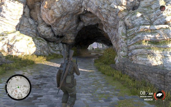 Pierwsza jaskinia jest czysta od wrogów, tak jak dłuższa część traktu - Zabójstwo oficerów w San Celini | Sniper Elite 4 - Sniper Elite 4 - poradnik do gry