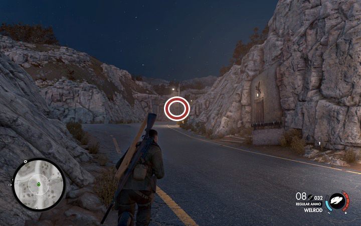 Możesz przejść asfaltową drogą do fabryki od południa - Sabotaż fabryki i notatki Kesslera w lokacji Obiekt Magazzeno | Sniper Elite 4 - Sniper Elite 4 - poradnik do gry