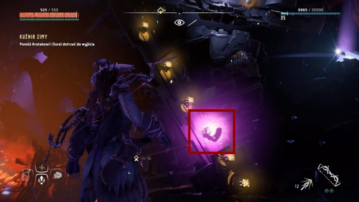 Po dostaniu się na platformę, wskocz na skrzynię, która jest transportowana pasem transmisyjnym nieopodal - Horizon Zero Dawn: Kocioł EPSILON (Cauldron EPSILON) - Horizon Zero Dawn - poradnik, solucja