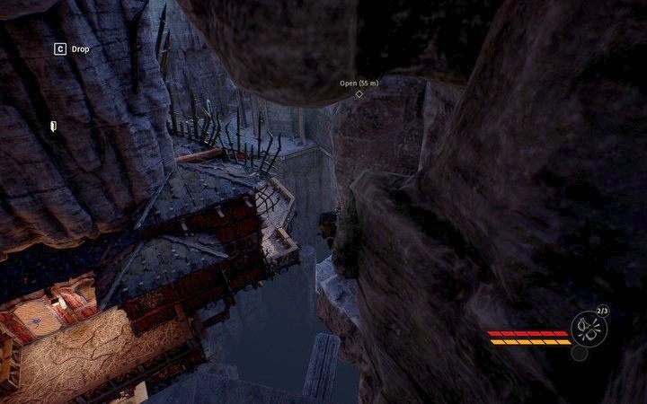 Wespnij się na skałę, skąd łatwo przejdziesz za budynek - Skład bursztynu i ucieczka | Misja 2 - Korrangar | Opis przejścia Styx - Styx: Shards of Darkness - poradnik do gry