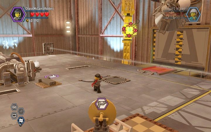 Najpierw odblokuj promień niszcząc przeszkody na jego drodze - Hangar | Rozdział 7 w Lego City: Tajny Agent - LEGO City: Tajny Agent - poradnik do gry
