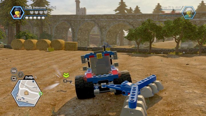 Używając ciągnika odszukaj klucz między roślinami na polu - Farma | Rozdział 9 w Lego City: Tajny Agent - LEGO City: Tajny Agent - poradnik do gry