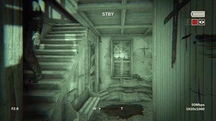 Otrzymasz kilka ciosów i spadniesz ze schodów - Kaplica | Opis przejścia Outlast 2 - Outlast 2 - poradnik do gry