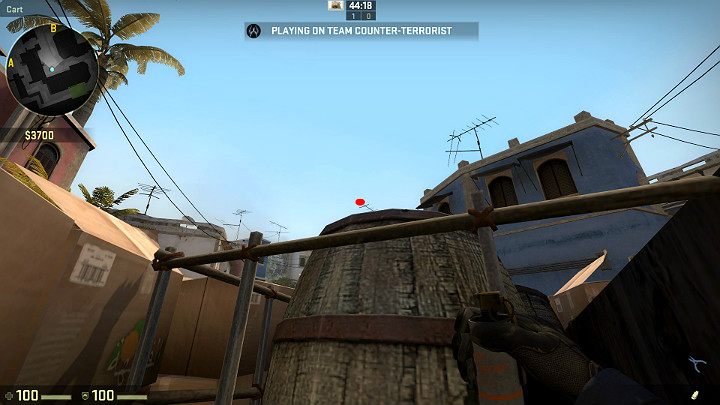 Kolejny rzut, który można wykonać zza wcześniej wspomnianej przeszkody - Mirage | Mapy turniejowe | CS GO - CS GO - poradnik do gry
