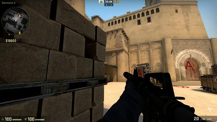 Ustawiając się w tym miejscu masz bardzo dobry widok na przeciwników mogących pojawić się w wejściu do pałacu - Mirage | Mapy turniejowe | CS GO - CS GO - poradnik do gry