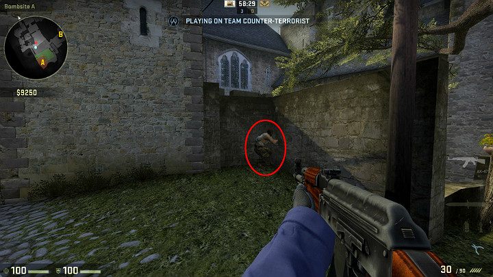 Poproś sojusznika, aby ukucnął przy murku po czym wskocz na jego barki - Cobblestone | Mapy Turniejowe | CS GO - CS GO - poradnik do gry