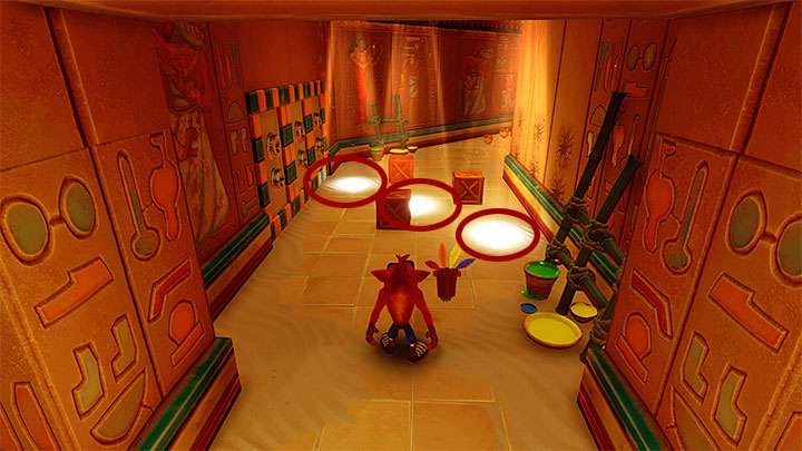 Nie śpiesz się z przejściem przez kolejny fragment grobowca, bo w pokazanej na obrazku lokacji znajdują się doskonale ukryte pułapki - Tomb Time | Crash Bandicoot 3 | Opis przejścia | Crash Bandicoot N. Sane Trilogy - Crash Bandicoot N. Sane Trilogy - poradnik do gry