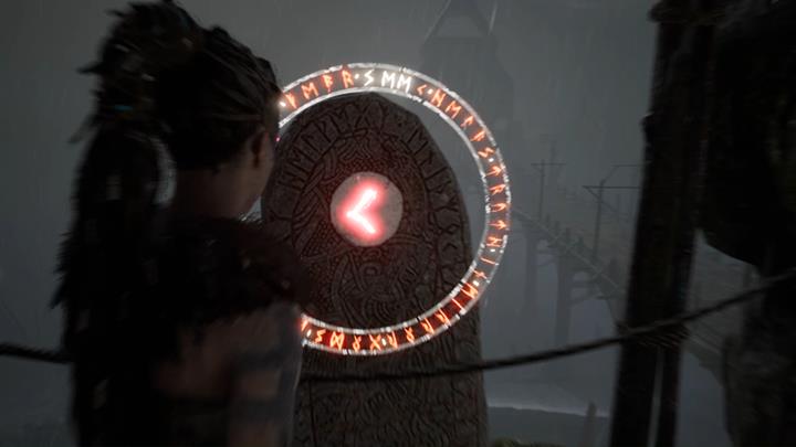 Oto kolejna runa z opowieścią. - Hellblade Senuas Sacrifice: Przybycie na ląd - Hellblade: Senuas Sacrifice - poradnik do gry