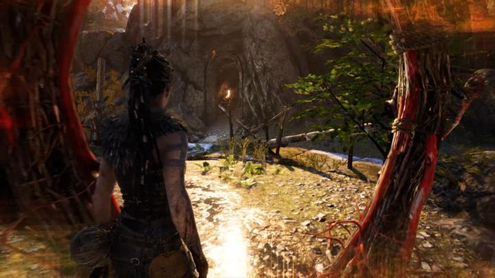 Wrota odsłonią dalsze przejście. - Hellblade Senuas Sacrifice: Pierwsze wrota, Legowisko Valravna - Hellblade: Senuas Sacrifice - poradnik do gry