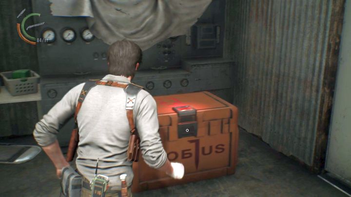 Jedna z kilku zamkniętych (jeszcze) skrzynek. - Rozdział 7 - Pożądanie sztuki | Opis przejścia Evil Within 2 - Evil Within 2 - poradnik do gry