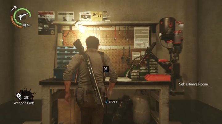 Stół warsztatowy służący do ulepszania broni. - Ulepszanie broni w Evil Within 2 | Porady - Evil Within 2 - poradnik do gry