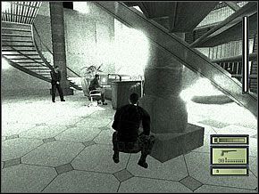 Podejdź z nim do czytnika siatkówki i wykorzystaj żołnierza, by otworzyć drzwi - Etap 1 (2) | Defense Ministry | Tom Clancys Splinter Cell - Tom Clancys Splinter Cell - poradnik do gry