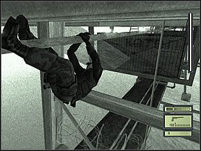 Gdy dotrzesz do ściany, trzeba będzie skoczyć na rurę z prawej - Etap 1 | Oil Refinery | Tom Clancys Splinter Cell - Tom Clancys Splinter Cell - poradnik do gry