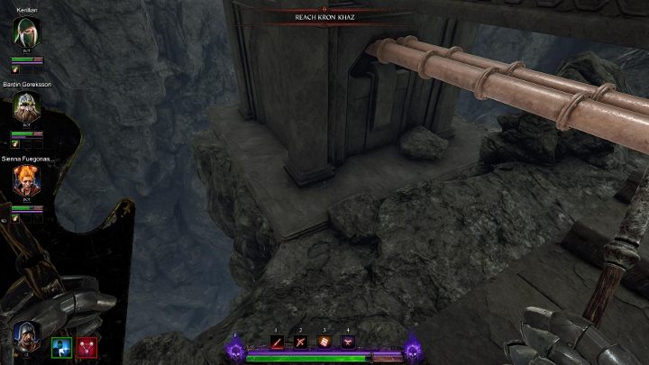 Spójrz na rury prowadzące do budynku - Tomy w akcie II gry Warhammer Vermintide 2 - Warhammer Vermintide 2 - poradnik do gry