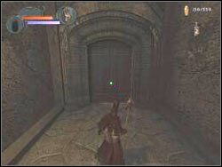 Jeśli chcesz wejdź po drabinie po strzały, w przeciwnym przypadku wyjdź na zewnątrz i skieruj się w lewo w stronę jedynych niezbadanych drzwi - THE GREAT WALL | CIEMNA STRONA | Enclave - Enclave - poradnik do gry