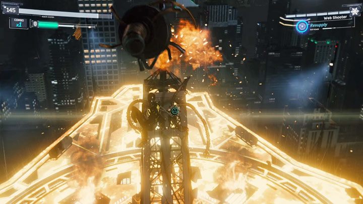 Szukajcie okazji do łapania w locie obiektów rzucanych przez Octaviusa - Marvels Spider-Man: Wojna i pokój (Pax in Bello) - solucja, opis przejścia - Marvels Spider-Man - poradnik do gry