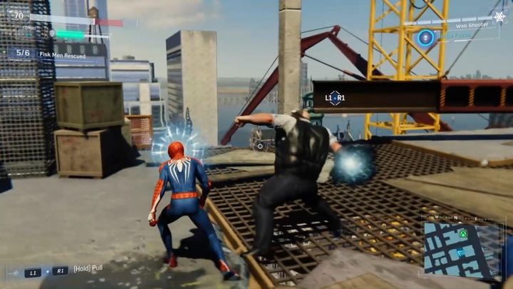 Będąc w walce, Peter będzie przeczuwał nadchodzące zagrożenie - koło jego głowy pojawi się jasna otoczka - Marvels Spider-Man: Porady na start - lista - Marvels Spider-Man - poradnik do gry