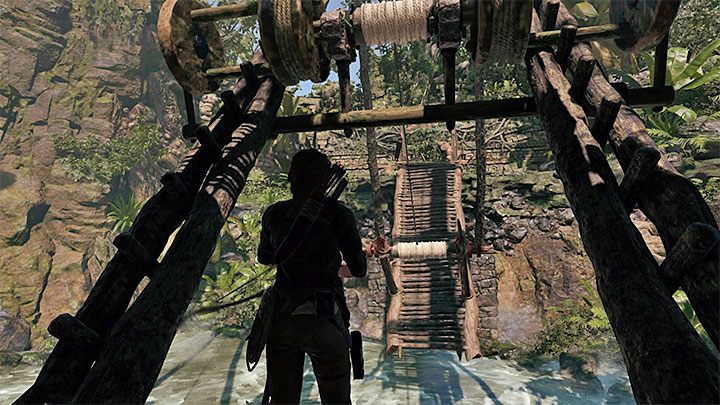 Szybko wyceluj z łuku w pokazany na obrazku 1 zwój liny - Jak rozwiązać zagadkę z mostem w peruwiańskiej dżungli? | Tomb Raider - Shadow of the Tomb Raider - poradnik do gry
