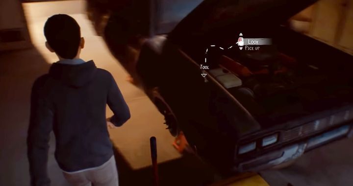Podaj ojcu klucz leżący na samochodzie - poza nim znajdziesz w garażu dwa niewłaściwe - Rozdział 1 - Lewis Avenue | Solucja Epizodu 1 gry Life is Strange 2 - Life is Strange 2 - poradnik do gry