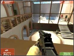 W oddali widzisz zapewne ogromny oszklony basen - Zadanie 6 - OPIS PRZEJŚCIA - Tom Clancys Rainbow Six 3: Raven Shield - poradnik do gry