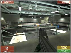 W moim przypadku agent, którego należało się pozbyć stał na wprost od miejsca, z którego przybiegłem - Zadanie 11 - OPIS PRZEJŚCIA - Tom Clancys Rainbow Six 3: Raven Shield - poradnik do gry