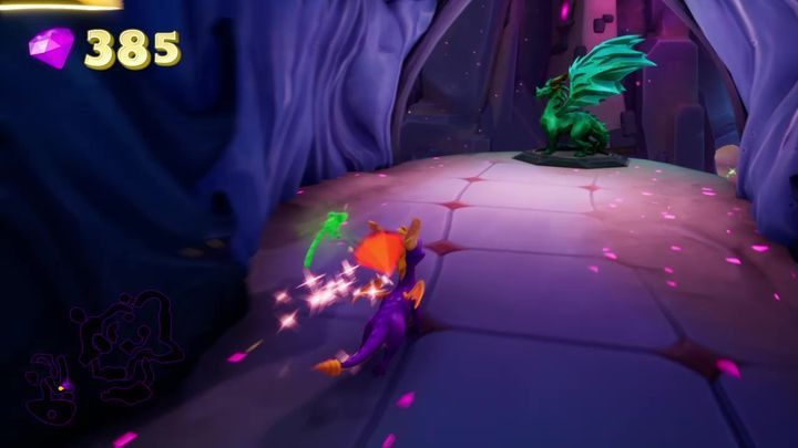 Po zeskoczeniu z balkonu na którym stoi Apara, trafisz do kolejnego korytarza - Smoki do odnalezienia w Spyro the Dragon - Spyro Reignited Trilogy - poradnik do gry