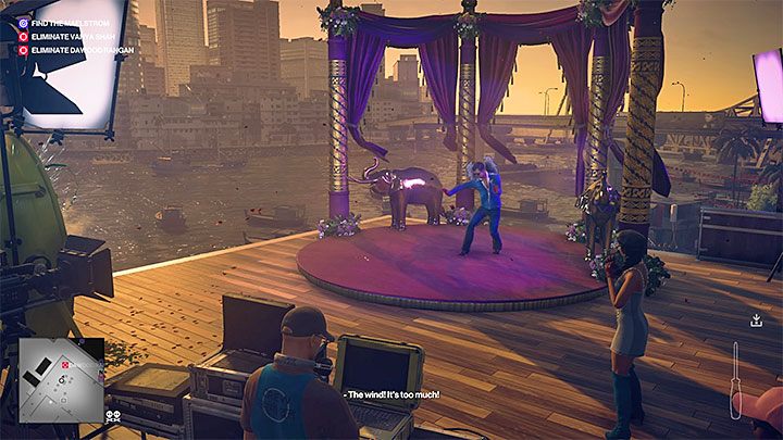Dawooda Rangana zabija się z użyciem wiatraka przemysłowego w ramach misji fabularnej Przeminęło z wiatrem - Hitman 2: Bombaj - wszystkie trofea, lista - Hitman 2 - poradnik do gry