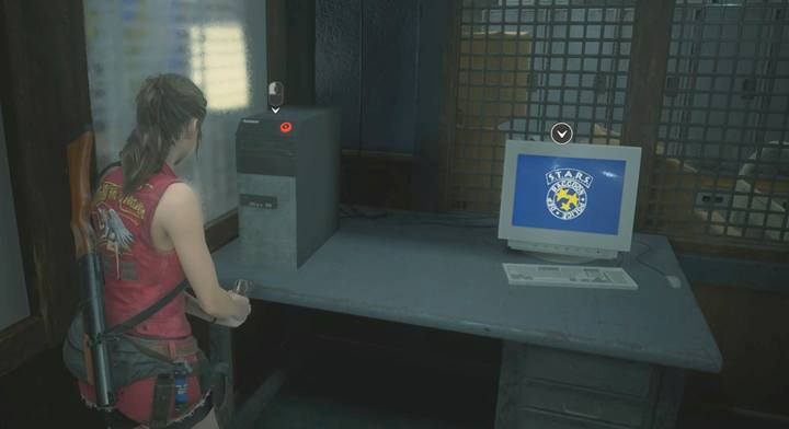 Użyj odznaki - pendrive, by otworzyć zamknięte drzwi w Zbrojowni - Jak odblokować wszystkie bronie w Resident Evil 2? - Resident Evil 2 - poradnik do gry