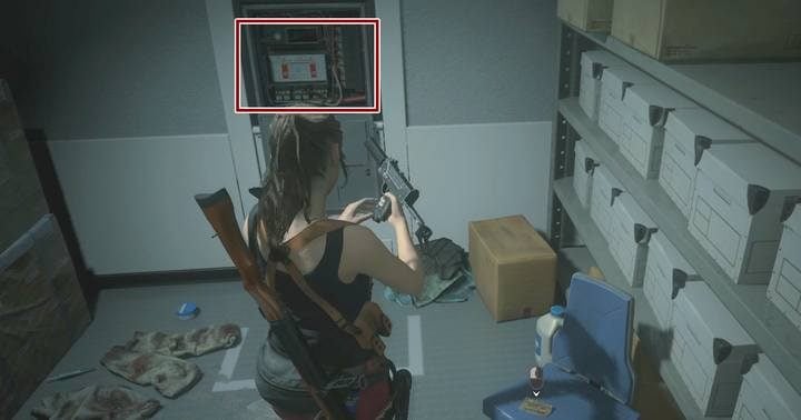 Idź dalej korytarzem do drzwi na końcu - Gniazdo. Jak zdobyć III poziom uprawnień w ogrodzie? | Resident Evil 2 - Resident Evil 2 - poradnik do gry