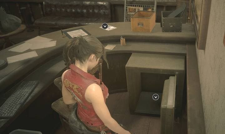 W Poczekalni, 2F, znajdziesz jeden z sejfów za biurkiem - Wszystkie ulepszenia broni w Resident Evil 2 - Resident Evil 2 - poradnik do gry