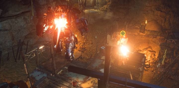 Zwróć uwagę na liczne czerwone beczki porozstawiane na arenie - pomogą ci w walce z wrogiem - Świątynia Szram | Fortyfikacje w Anthem - Anthem - poradnik do gry
