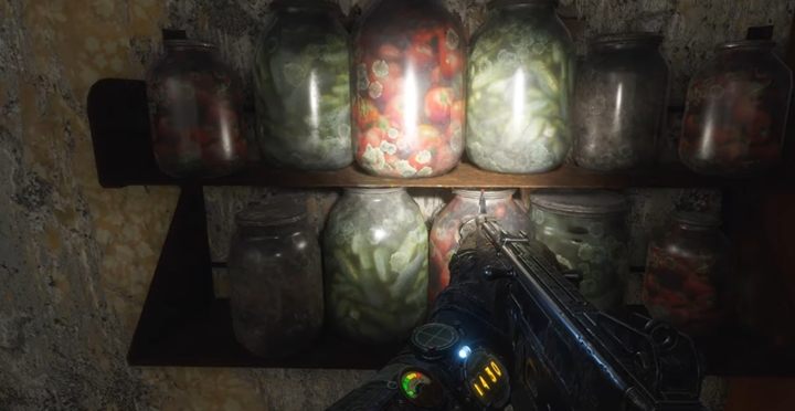 Musisz zniszczyć słoiki na szafce - za nimi znajdziesz kolejną skrytkę - Metro Exodus Sams Story: Tajne skrytki Nocnych Łowców (Night Hunters Stashes) - Metro Exodus - poradnik do gry