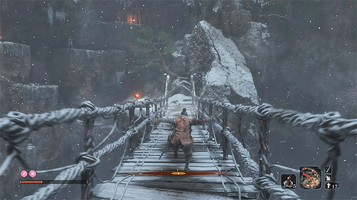 Po dotarciu do nowej lokacji musisz przebiec na drugi koniec mostu - Zatopiona dolina | Solucja Sekiro Shadows Die Twice - Sekiro Shadows Die Twice - poradnik do gry
