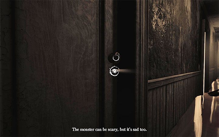 Podejdź do lewych drzwi i zajrzyj przez dziurkę od klucza - Zagadka z doniczką i cieniami | Rozwiązanie zagadki w Layers of Fear 2 - Layers of Fear 2 - poradnik do gry
