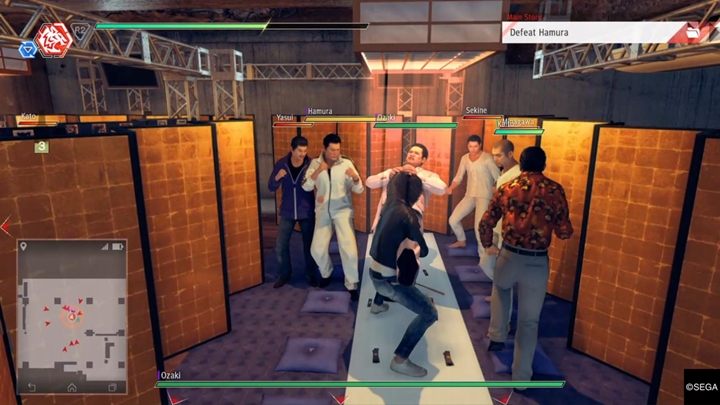 Wejdziesz do środka, gdzie po scenkach będziesz musiał pokonać Hamurę i jego ludzi - Judgment: Rozdział 8 A Broken Bond - solucja, opis przejścia - Judgment - poradnik do gry