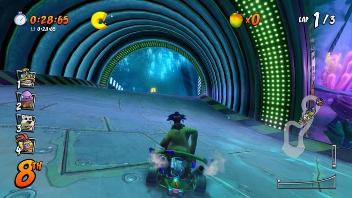 Litera T znajduje się w skrócie, na lewo od szkieletu, musicie jechać po ziemi by ją złapać - Tryb CTR Challenge - Crash Team Racing w Crash Team Racing Nitro Fueled - Crash Team Racing Nitro-Fueled - poradnik do gry