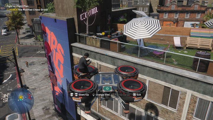 Skorzystaj z drona transportowego, bądź wózka widłowego, aby udać się na samą górę - Watch Dogs Legion: Dron albo zgon - solucja, opis przejścia - Watch Dogs Legion - poradnik do gry