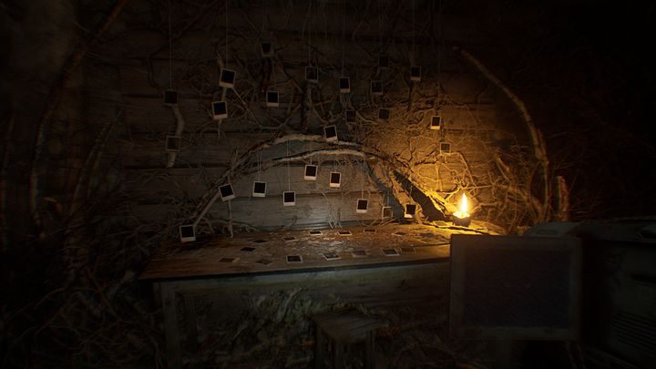 Otwórz właz i wejdź do środka, aby uruchomić ostatnią cutscenkę i ukończyć grę - Rozdziały 16 i 17 | Solucja Blair Witch - Blair Witch - poradnik do gry