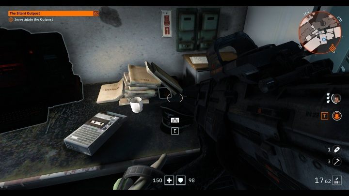Na biurku wroga, pomiędzy książkami, znajduje się czarna kaseta - Areszt polityczny nr 4 / Detention Area | Sekrety w Wolfenstein Youngblood - Wolfenstein: Youngblood - poradnik do gry