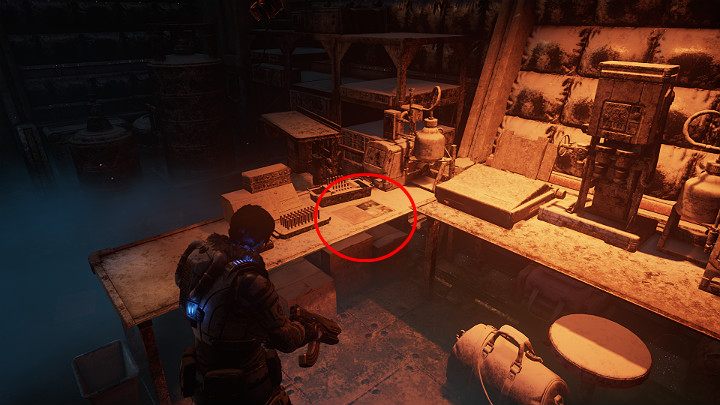 Na biurku leży jeden przedmiot kolekcjonerski - Analiza osobnika: EV-184-9 - Akt 2 Rozdział 5 - Mniejsze tajemnice | Solucja Gears 5 - Gears 5 - poradnik do gry