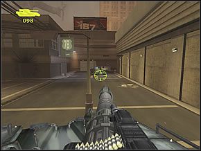 W międzyczasie, gdy będziesz niszczył czołg, zdejmij ubranych w żółte kombinezony żołnierzy, by Ci nie uszkodzili Twoich kompanów - Traffic Congestion | Tank on the Town | Red Faction II - Red Faction II - poradnik do gry