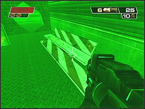 Idąc chwilę na kuckach znajdziesz się w rurze biegnącej do pomieszczenia, w którym będzie słychać rozmowę pomiędzy wrogimi wojakami - Main Gate | Sopots Citadel | Red Faction II - Red Faction II - poradnik do gry