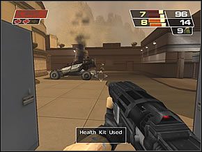 Jeśli chcesz zaliczyć bonus, wejdź przez podwójne drzwi z lewej - Hot Pursuit | Sopots Citadel | Red Faction II - Red Faction II - poradnik do gry