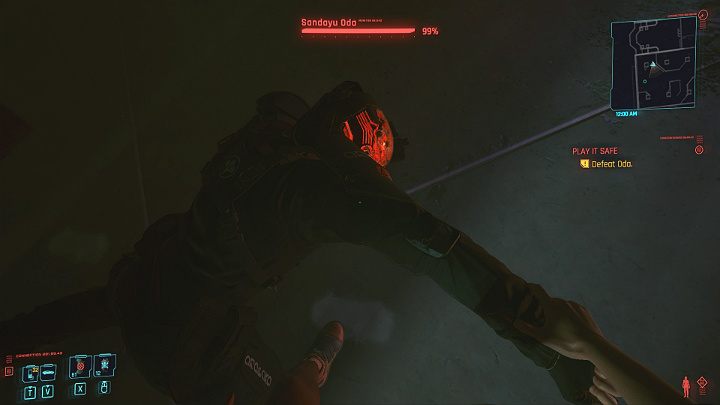Oda wykona dokładnie ten sam ruch - skorzysta z kamuflażu i będzie szukał V - Cyberpunk 2077: Przerwane milczenie/Play It Safe - solucja, opis przejścia - Cyberpunk 2077 - poradnik do gry