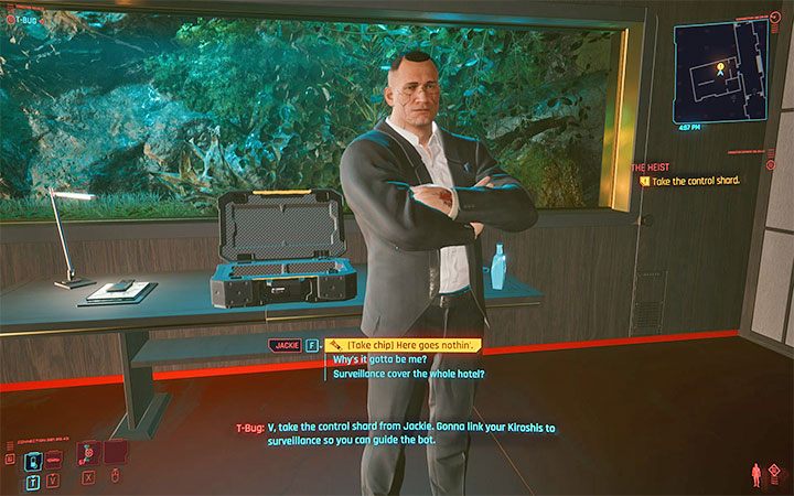 Flathead wyruszy w stronę kratki i wejdzie do szybów wentylacyjnych - Cyberpunk 2077: Jak przeprowadzić robota Flathead? - Cyberpunk 2077 - poradnik do gry