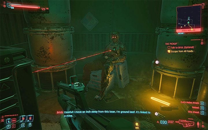 W Bricka wycelowana jest mina - pułapka laserowa - Cyberpunk 2077: Brick - jak go uwolnić? - Cyberpunk 2077 - poradnik do gry