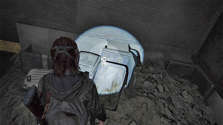 Po drugiej stronie znajdziesz leżącą na walizkach kartę kolekcjonerską - The Last of Us 2: Tunele / The Tunnels sekrety, znajdźki - The Last of Us 2 - poradnik do gry