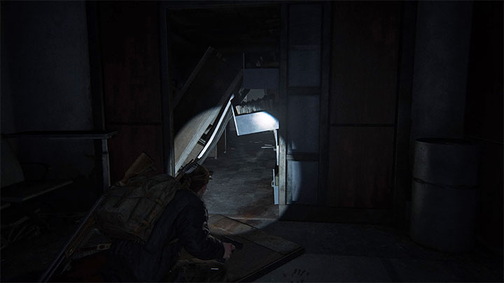 Rozejrzyj się za pokazanym na obrazku częściowo zawalonym przejściem - The Last of Us 2: Epicentrum / Ground Zero sekrety, znajdźki - The Last of Us 2 - poradnik do gry
